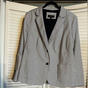 Blue & white pinstriped blazer